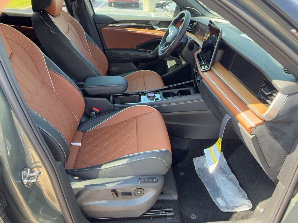 2026 Volkswagen Tiguan 2.0T SEL R-Line Turbo 4MOTION