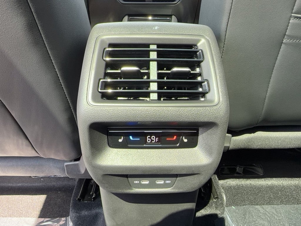 2026 Volkswagen Tiguan 2.0T SEL R-Line Turbo 4MOTION