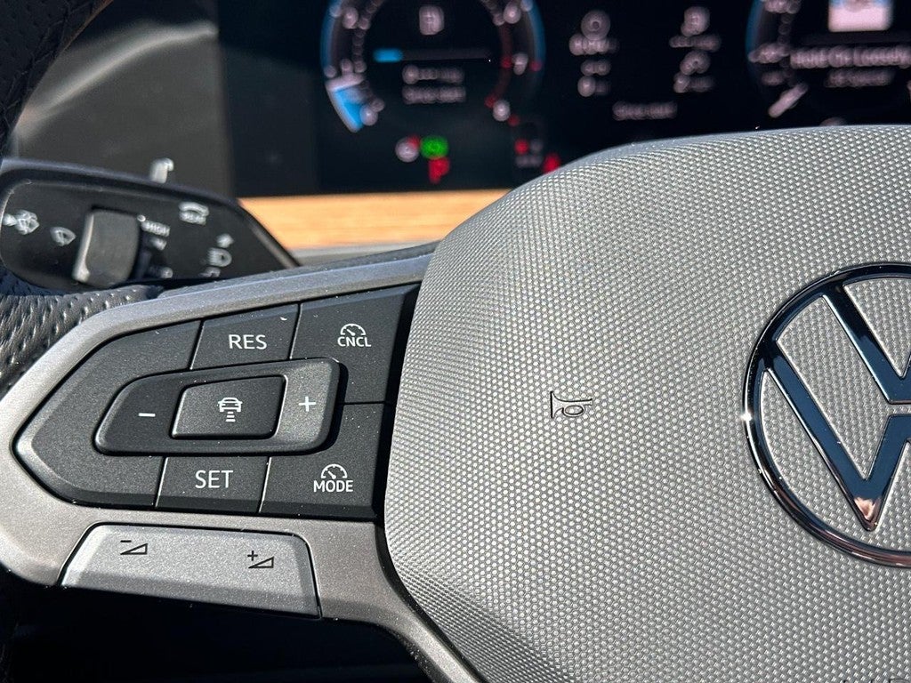 2026 Volkswagen Tiguan 2.0T SEL R-Line Turbo 4MOTION