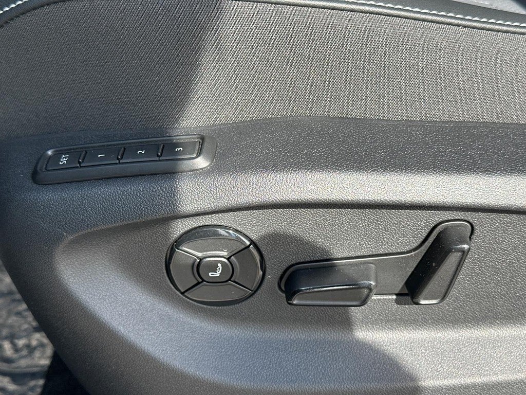 2026 Volkswagen Tiguan 2.0T SEL R-Line Turbo 4MOTION