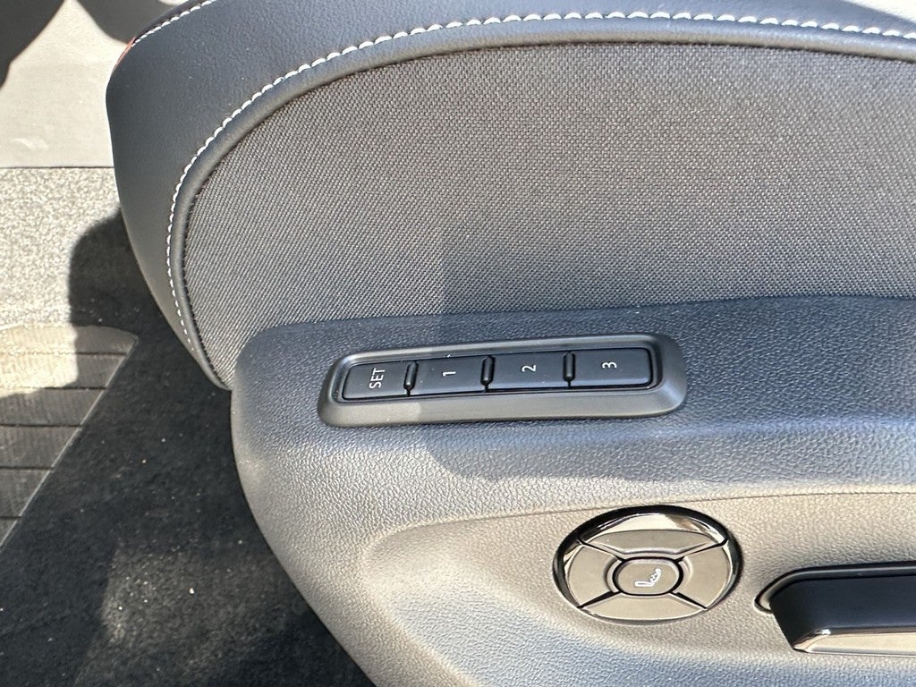 2026 Volkswagen Tiguan 2.0T SEL R-Line Turbo 4MOTION