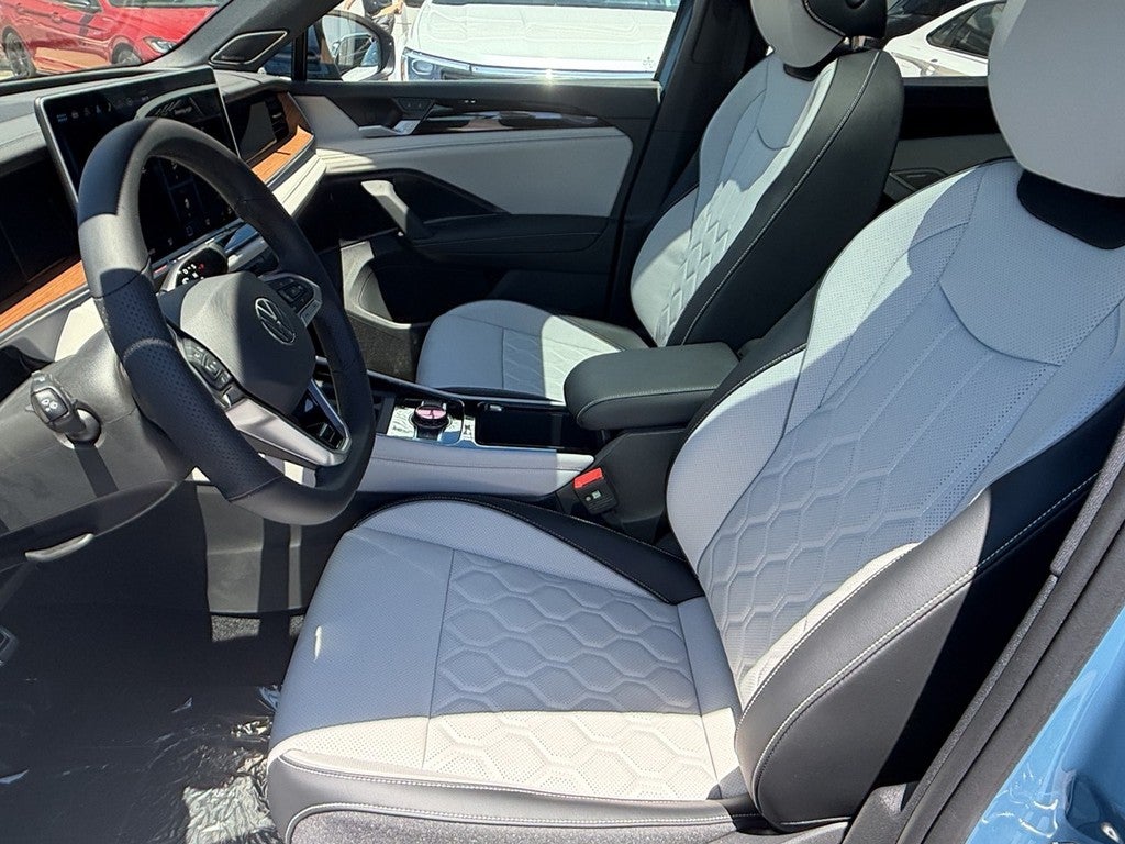 2026 Volkswagen Tiguan 2.0T SEL R-Line Turbo 4MOTION
