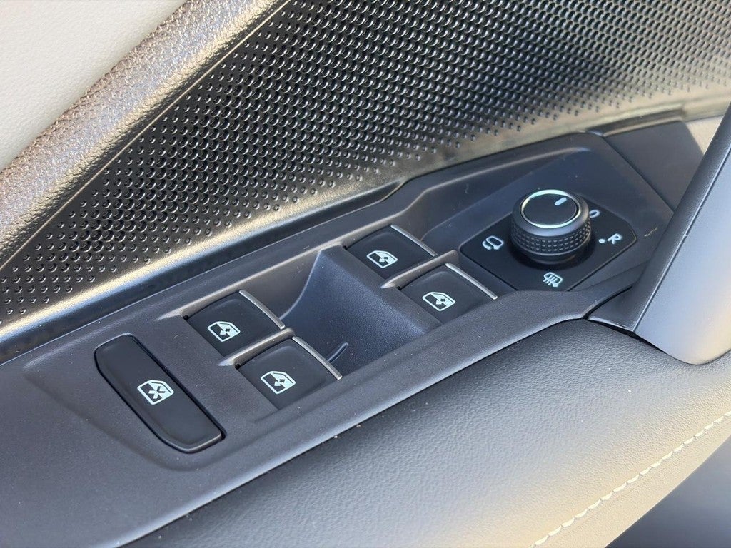 2026 Volkswagen Tiguan 2.0T SEL R-Line Turbo 4MOTION