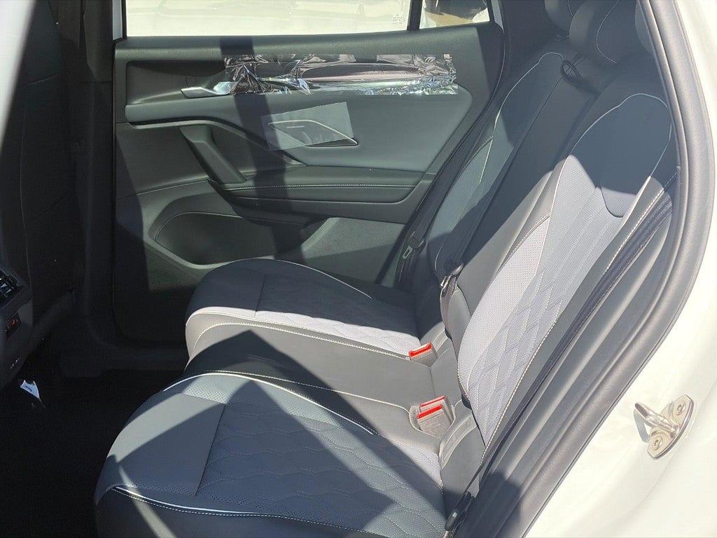 2026 Volkswagen Tiguan 2.0T SEL R-Line Turbo 4MOTION