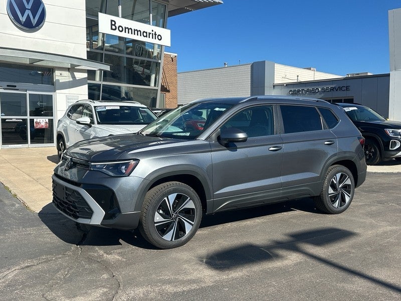 2025 Volkswagen Taos SE 4MOTION