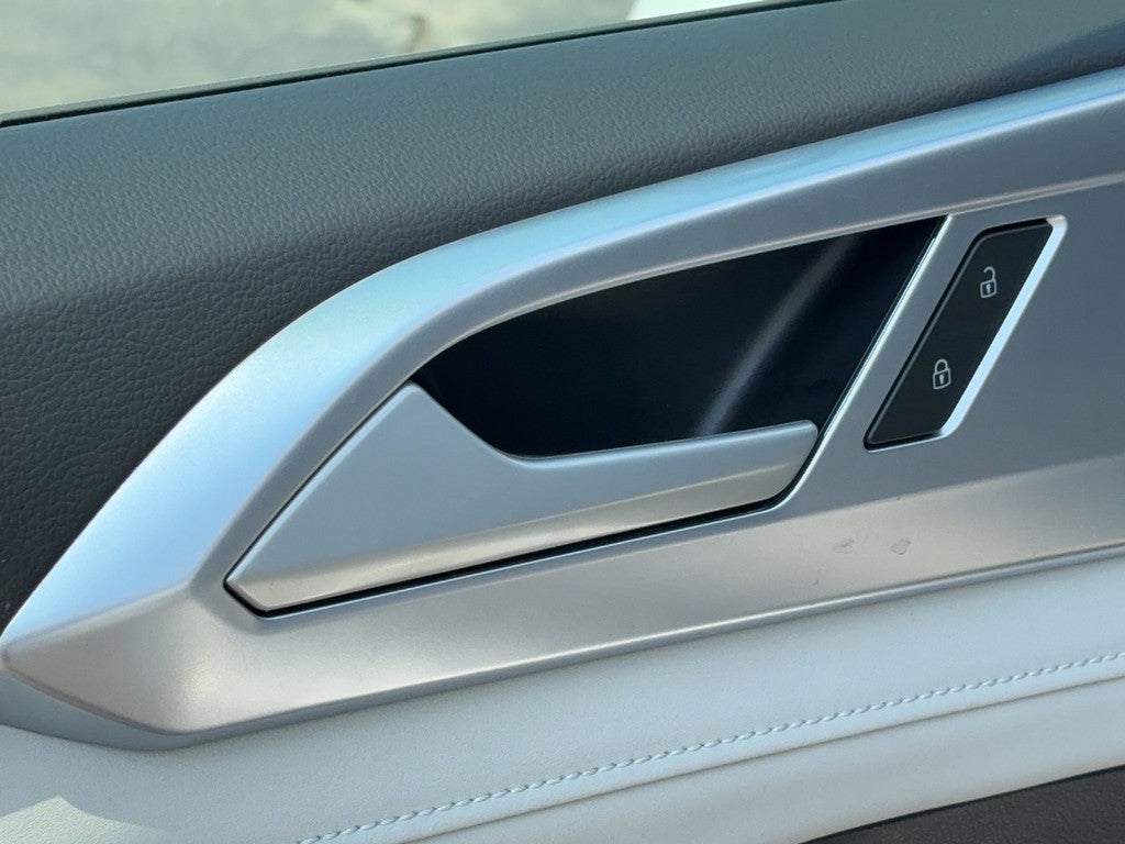 2026 Volkswagen Taos SE 4MOTION