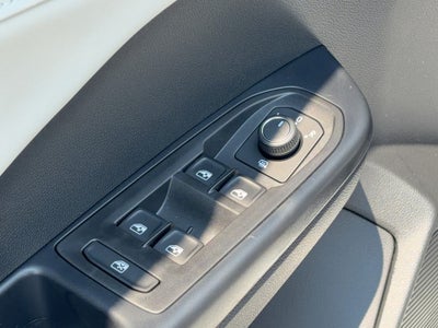 2026 Volkswagen Taos SE 4MOTION
