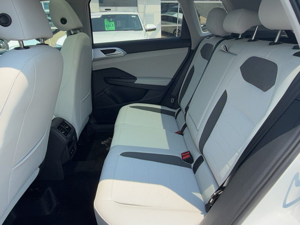 2026 Volkswagen Taos SE 4MOTION