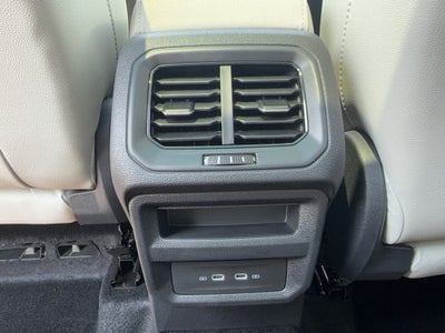 2026 Volkswagen Taos SE 4MOTION
