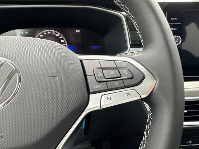 2025 Volkswagen Taos SE 4MOTION