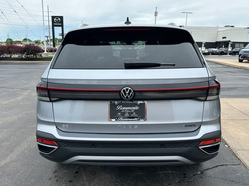 2025 Volkswagen Taos SE 4MOTION