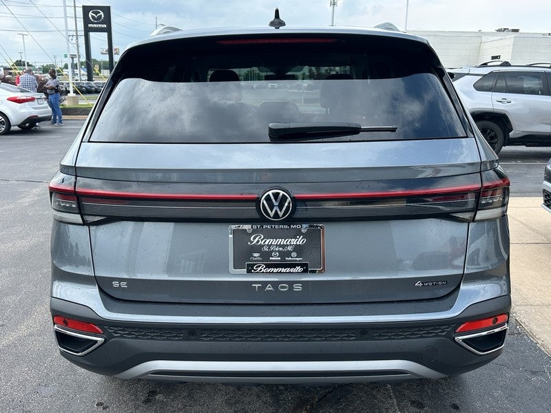 2025 Volkswagen Taos SE 4MOTION
