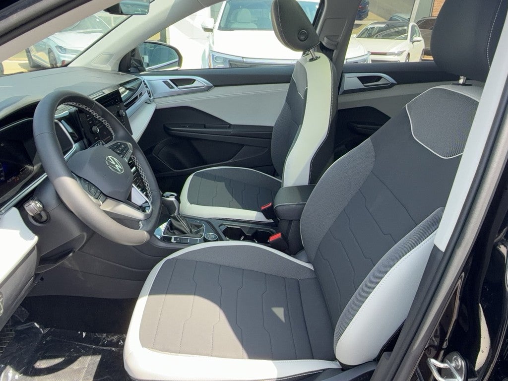 2026 Volkswagen Taos SE 4MOTION