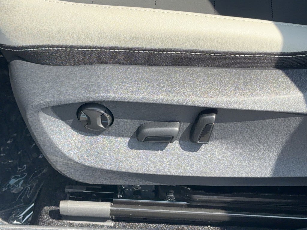 2026 Volkswagen Taos SE 4MOTION