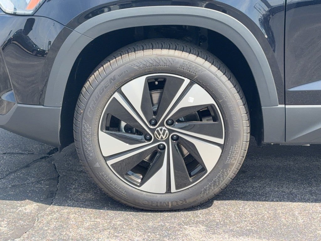 2026 Volkswagen Taos SE 4MOTION
