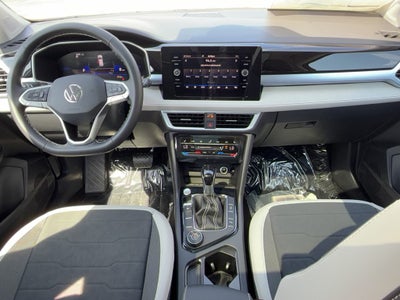 2026 Volkswagen Taos SE 4MOTION