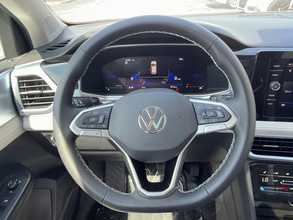 2026 Volkswagen Taos SE 4MOTION