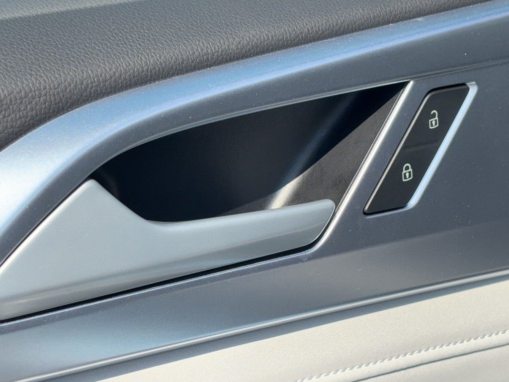 2026 Volkswagen Taos SE 4MOTION