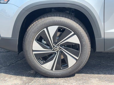2026 Volkswagen Taos SE 4MOTION