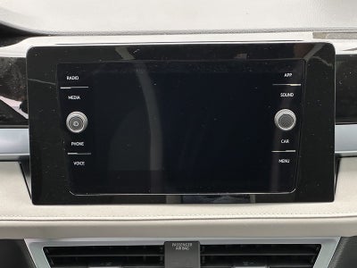 2025 Volkswagen Taos SE 4MOTION