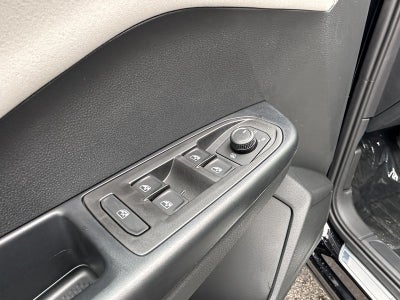 2025 Volkswagen Taos SE 4MOTION