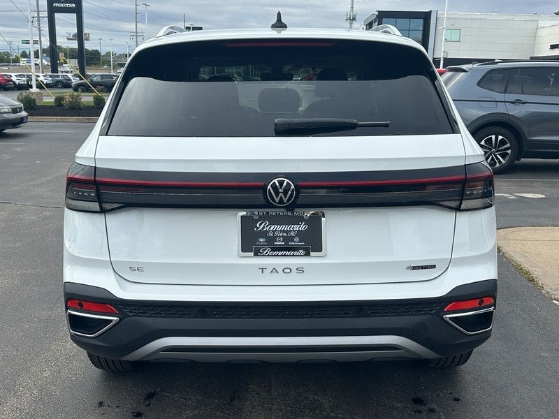 2025 Volkswagen Taos SE 4MOTION