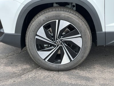 2025 Volkswagen Taos SE 4MOTION