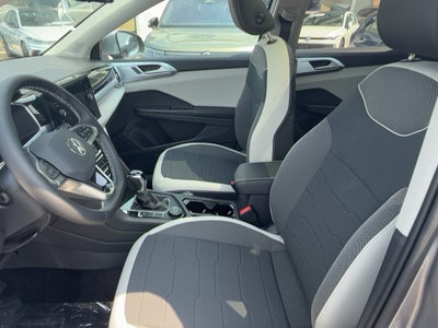 2026 Volkswagen Taos SE 4MOTION