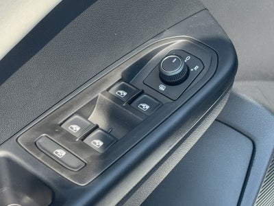 2026 Volkswagen Taos SE 4MOTION