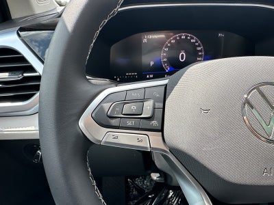 2025 Volkswagen Taos SE 4MOTION
