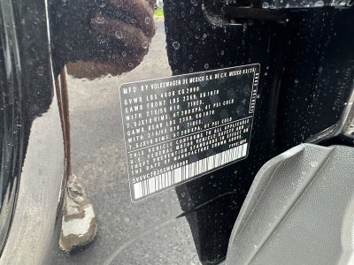 2025 Volkswagen Taos SE 4MOTION