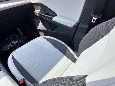 2025 Volkswagen Taos SE 4MOTION