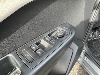 2025 Volkswagen Taos SE 4MOTION