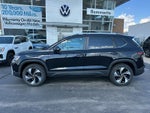 2025 Volkswagen Taos SE 4MOTION