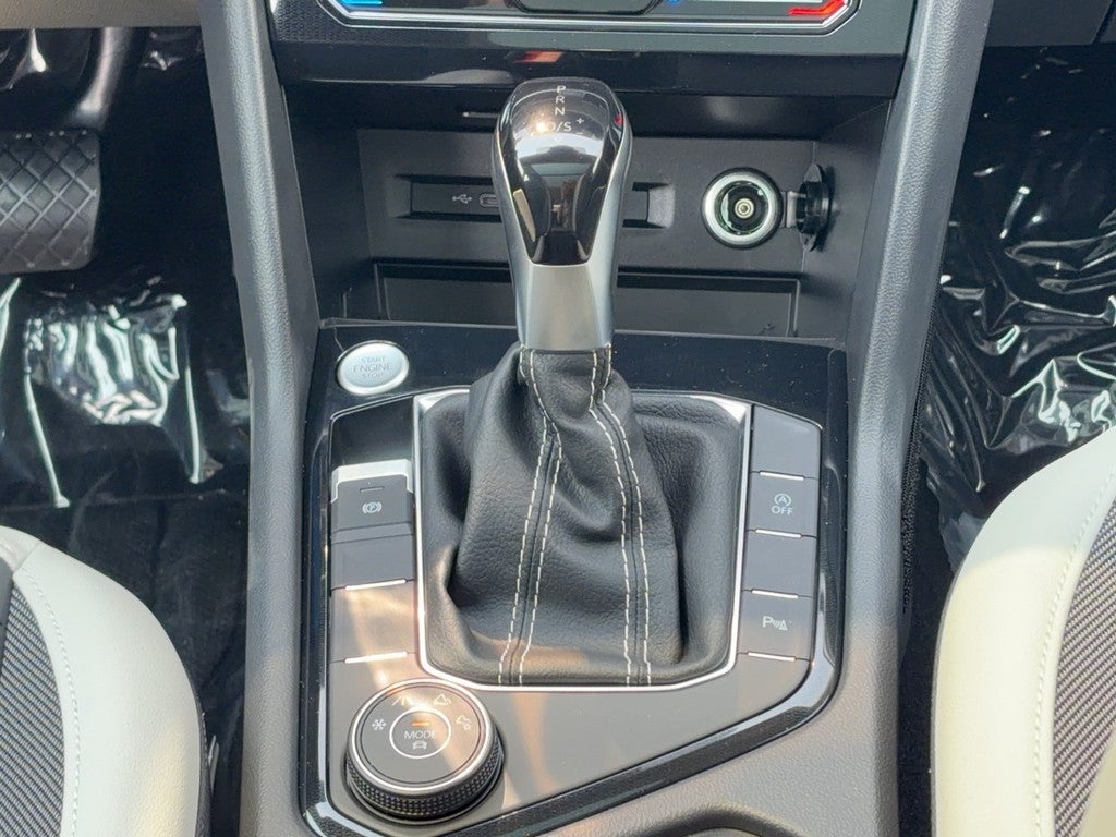 2026 Volkswagen Taos SE 4MOTION