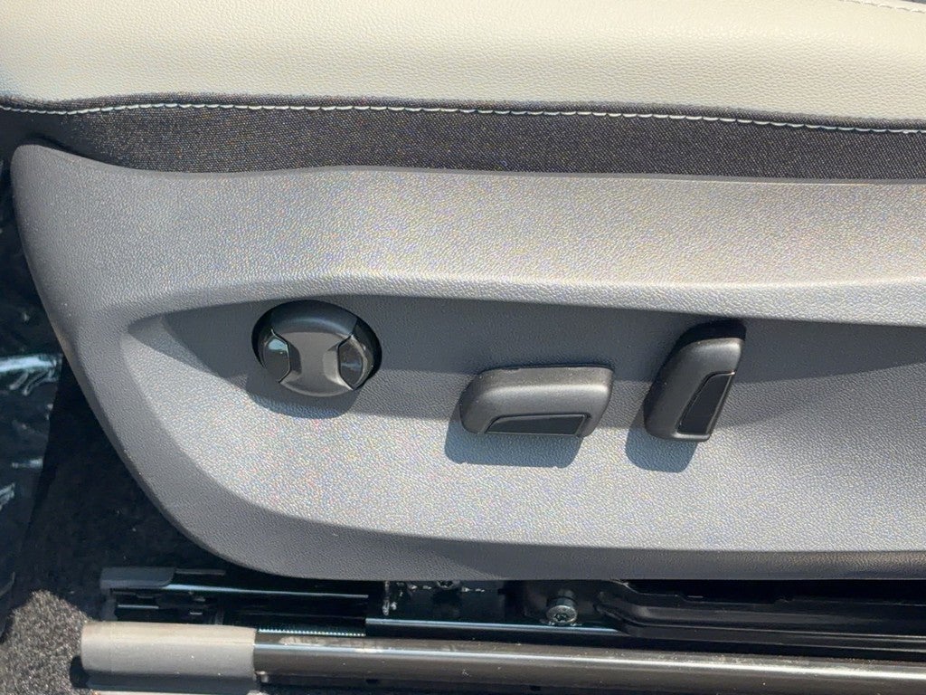 2026 Volkswagen Taos SE 4MOTION
