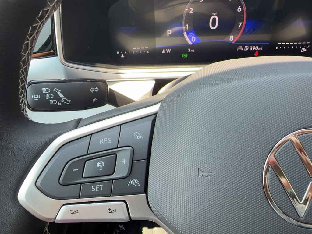 2026 Volkswagen Taos SE 4MOTION