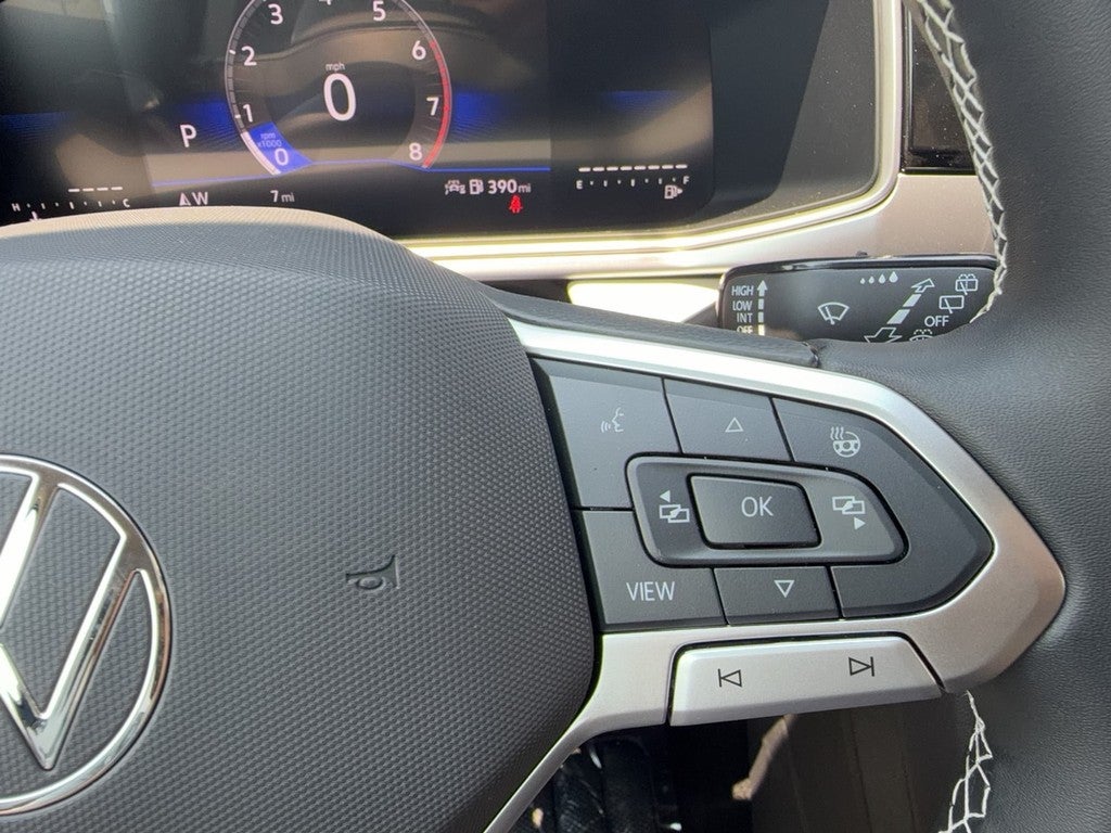 2026 Volkswagen Taos SE 4MOTION