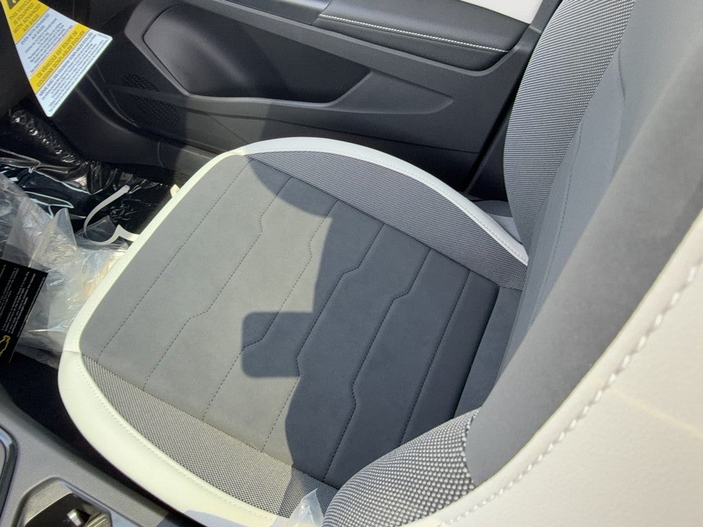 2026 Volkswagen Taos SE 4MOTION