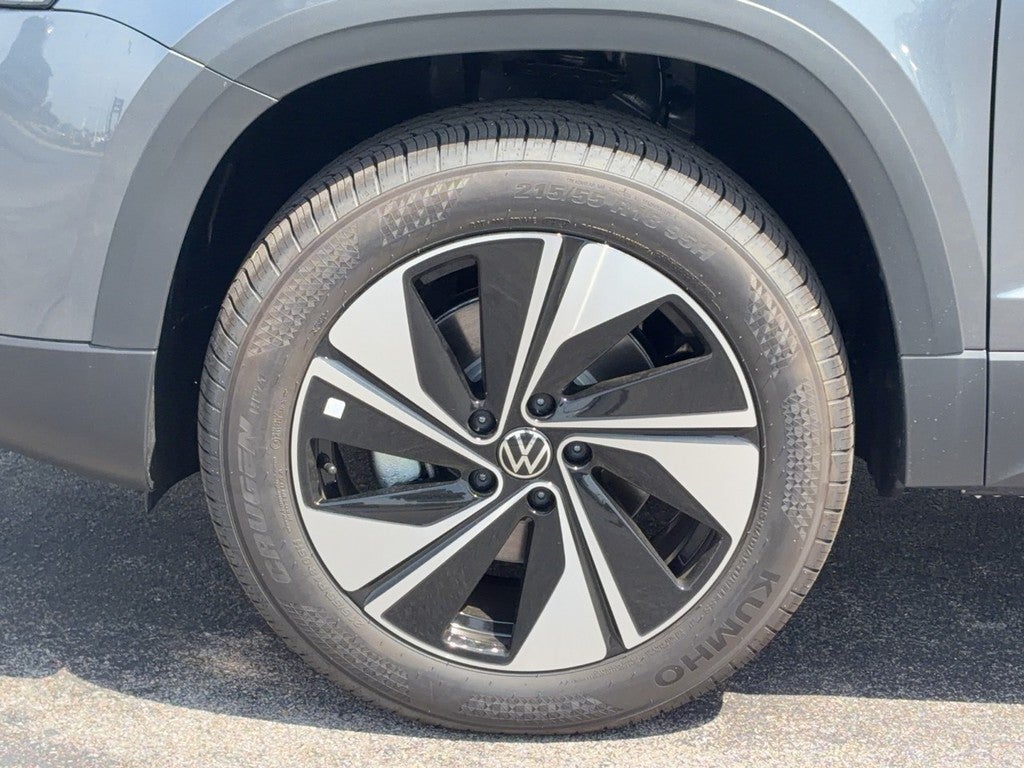 2026 Volkswagen Taos SE 4MOTION