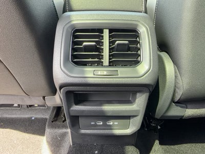 2026 Volkswagen Taos SE 4MOTION