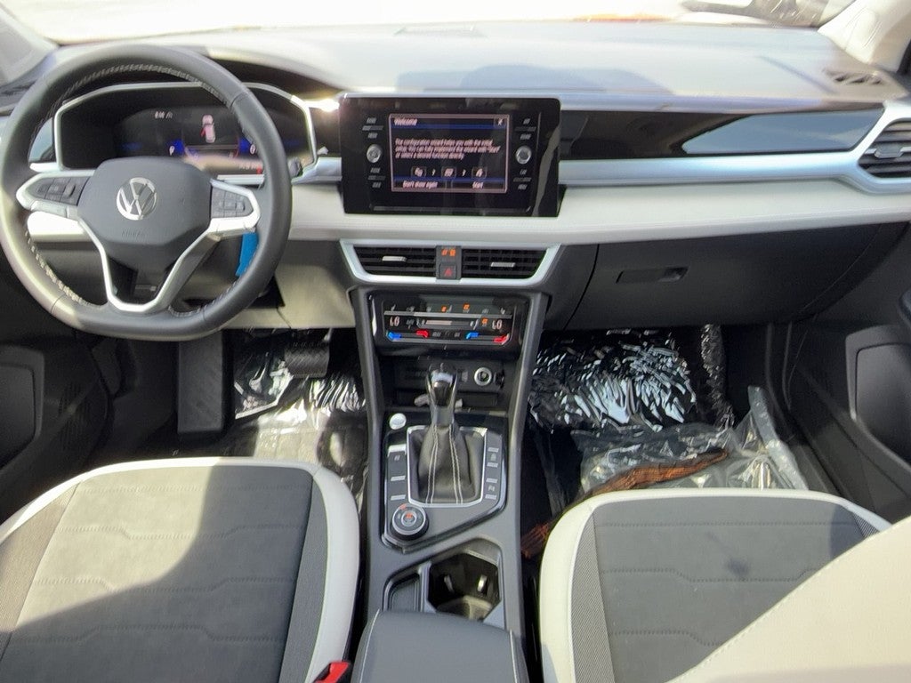 2026 Volkswagen Taos SE 4MOTION
