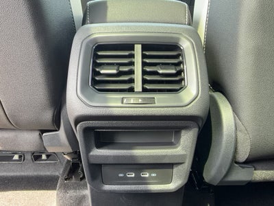 2026 Volkswagen Taos SE 4MOTION