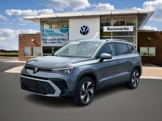 2025 Volkswagen Taos SE 4MOTION