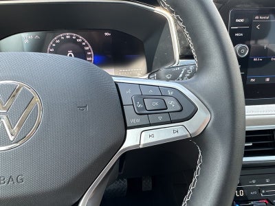 2025 Volkswagen Taos SE 4MOTION