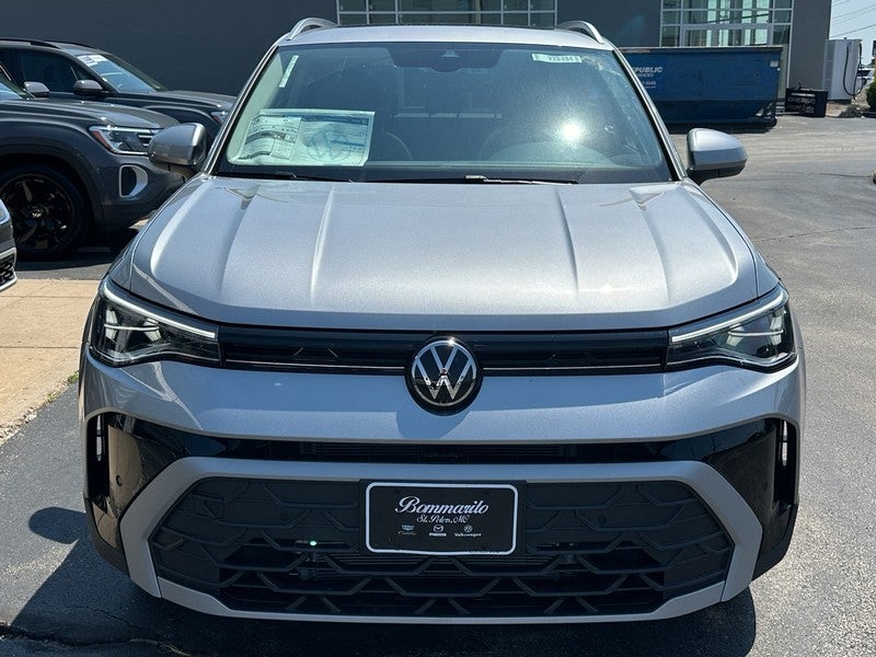 2025 Volkswagen Taos SE 4MOTION