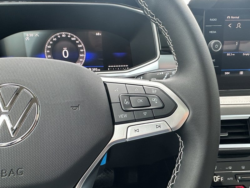 2025 Volkswagen Taos SE 4MOTION