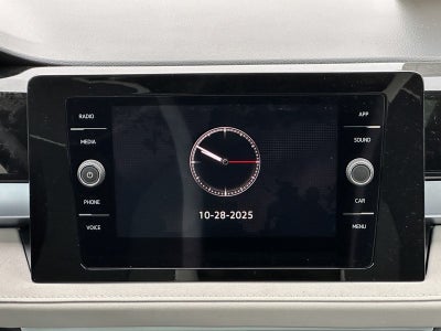 2025 Volkswagen Taos SE 4MOTION