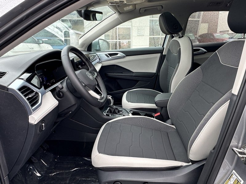 2025 Volkswagen Taos SE 4MOTION