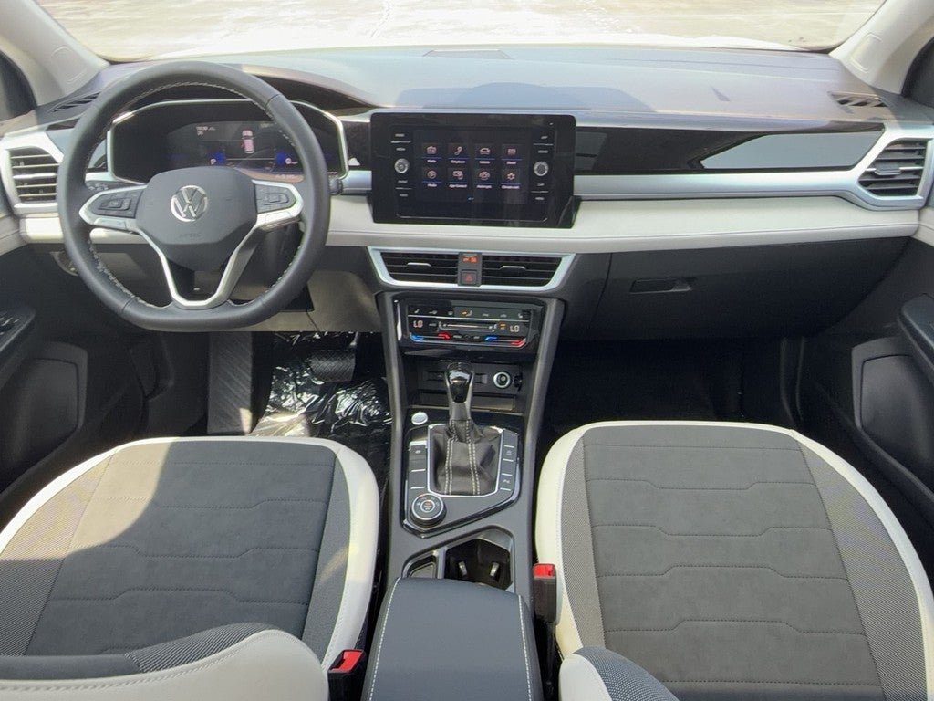 2026 Volkswagen Taos SE 4MOTION